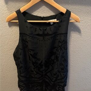 CAbi Black Sleeveless Textured Top Blouse Size Medium Elegant Work to Evening